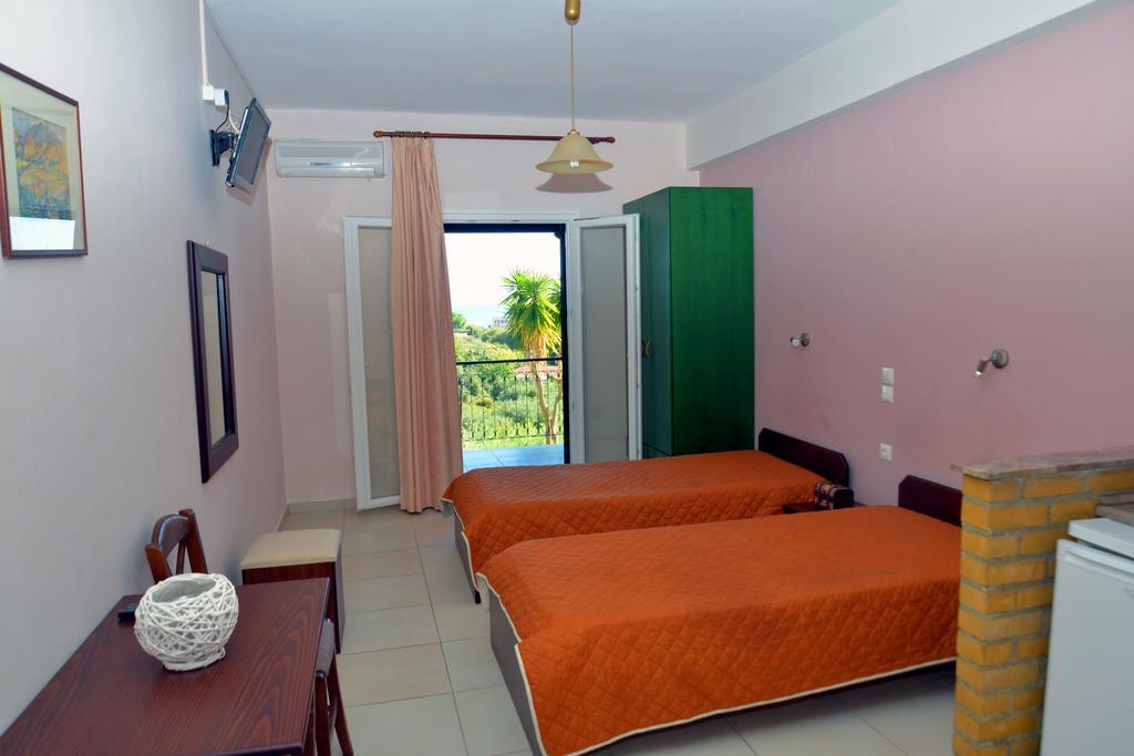 Krystallia Apartments Dassia  Buitenkant foto