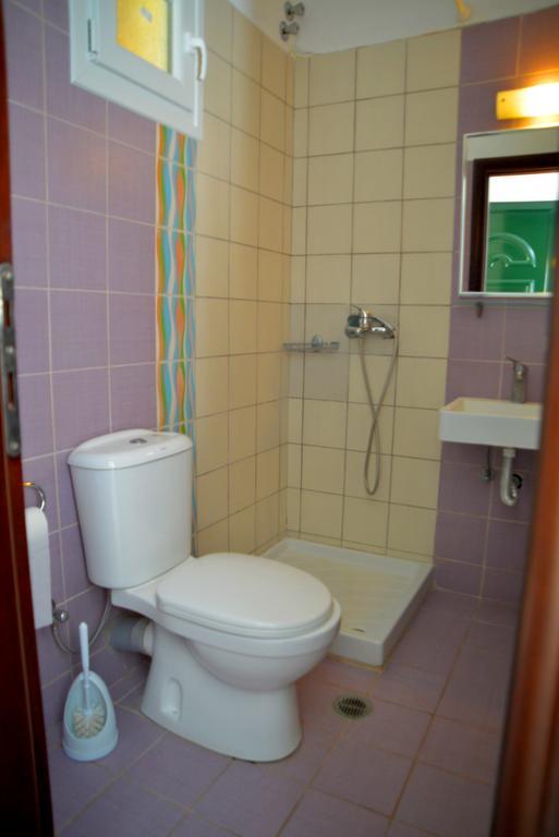Krystallia Apartments Dassia  Buitenkant foto